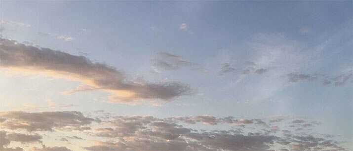 css3淡淡的雾气飞过动画特效 - 源空间