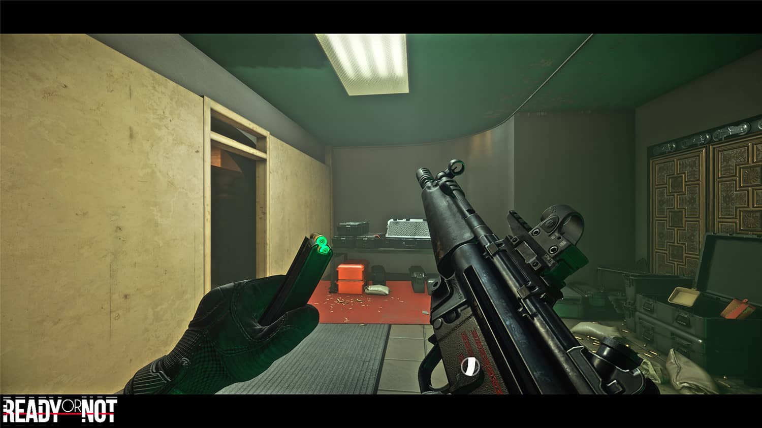 射击游戏《严阵以待》v24737 中文版 - 源空间